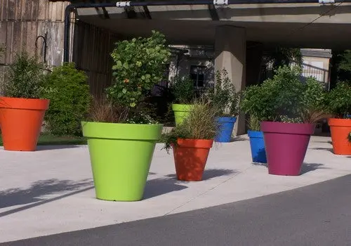 Pot décoratif rond grand volume 110 à 1 500 L, PEHD rotomoulé, 21 coloris
