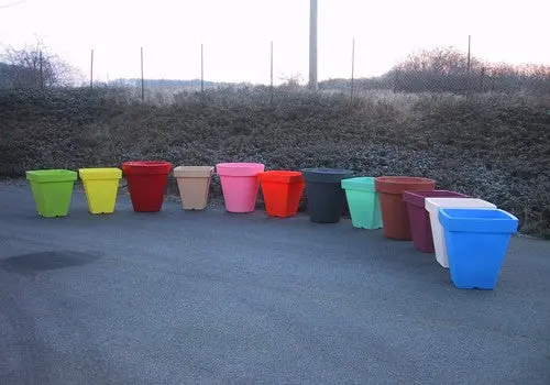 Pot décoratif carré avec contre-bac 85 à 700 L, PEHD rotomoulé, 21 coloris