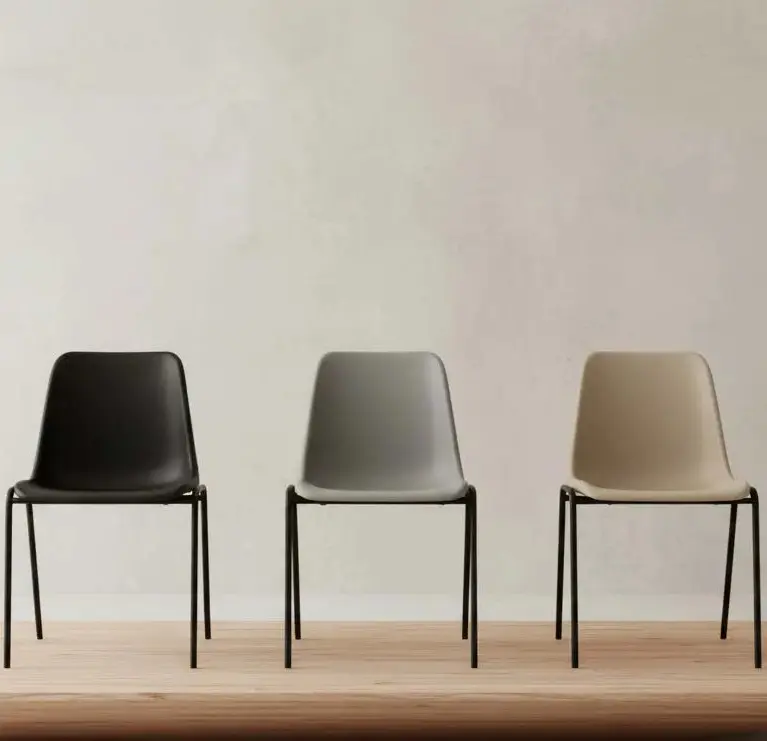 Chaise coque en plastique recyclé RSE