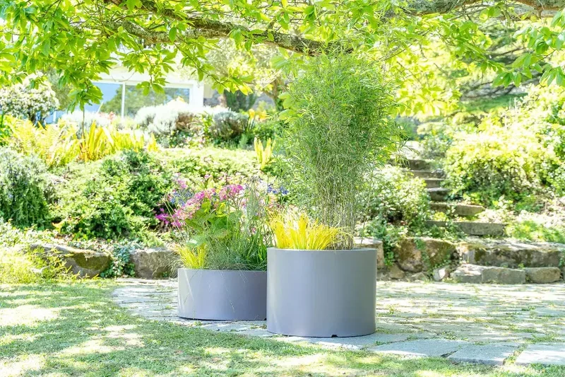 Pot décoratif Rodéo 150 à 2 400 L, PEHD rotomoulé, 21 coloris