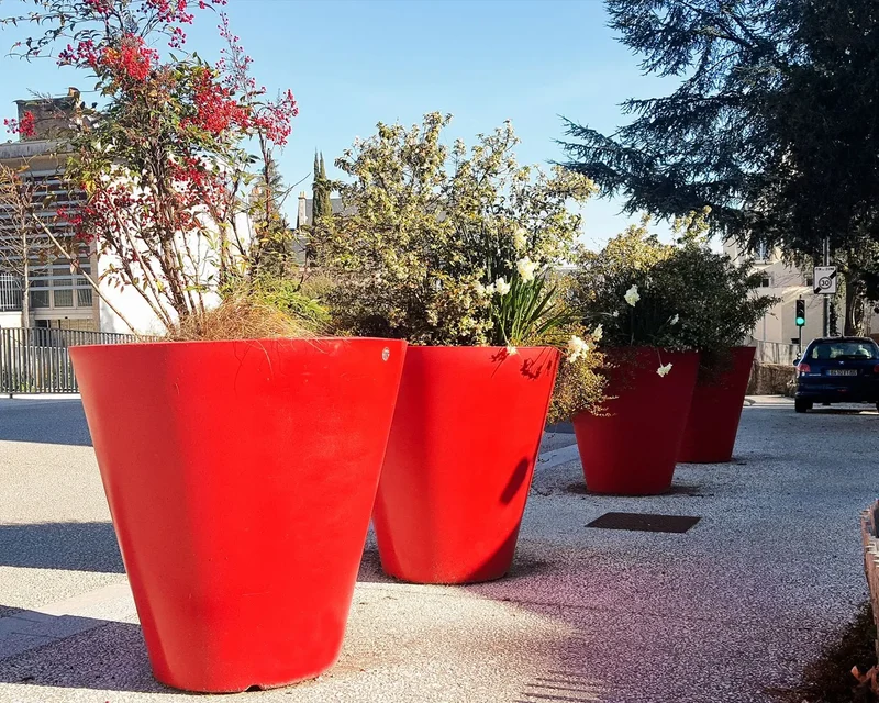 Pot Vase rond évasé sans rebord 240 à 804 L, PEHD rotomoulé, 21 coloris