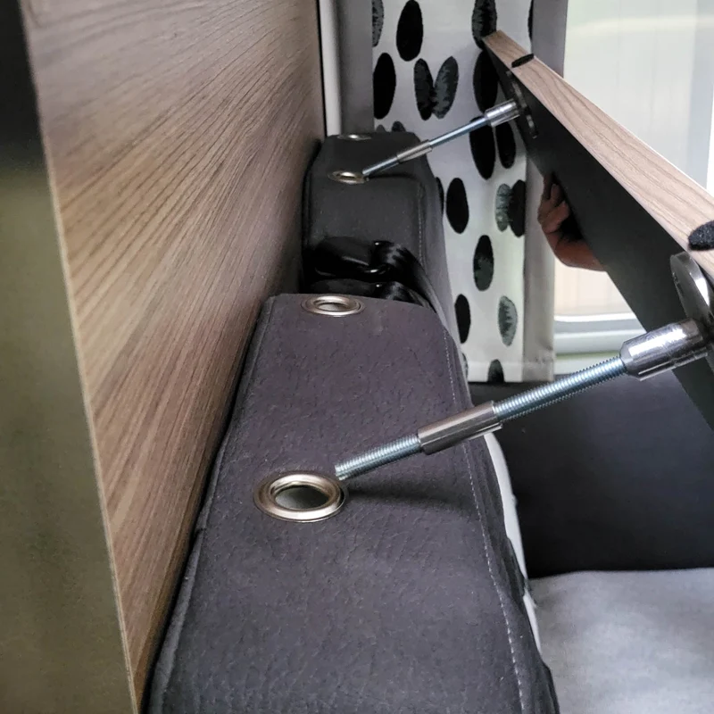 Planche de rangement pour Knaus Vansation