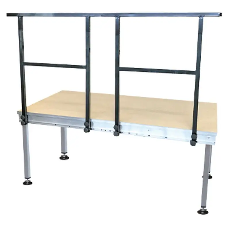 Garde corps barreaudé pour praticable de scène