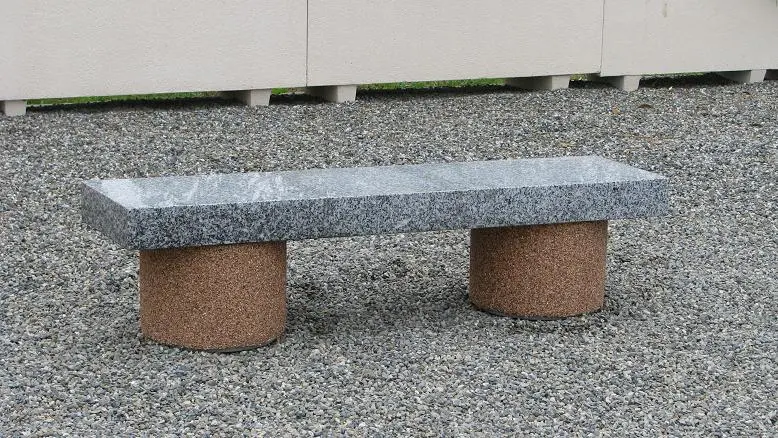 Banquette béton orme
