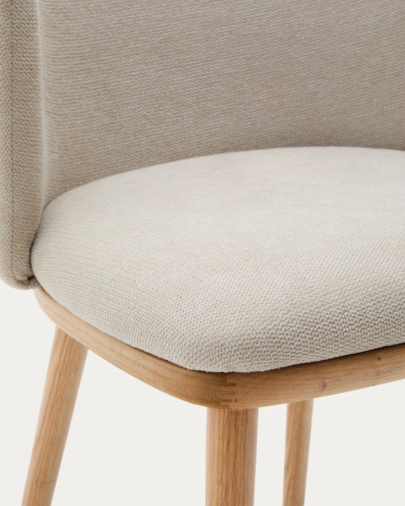 Ciselia chair beige chenille and natural legs
