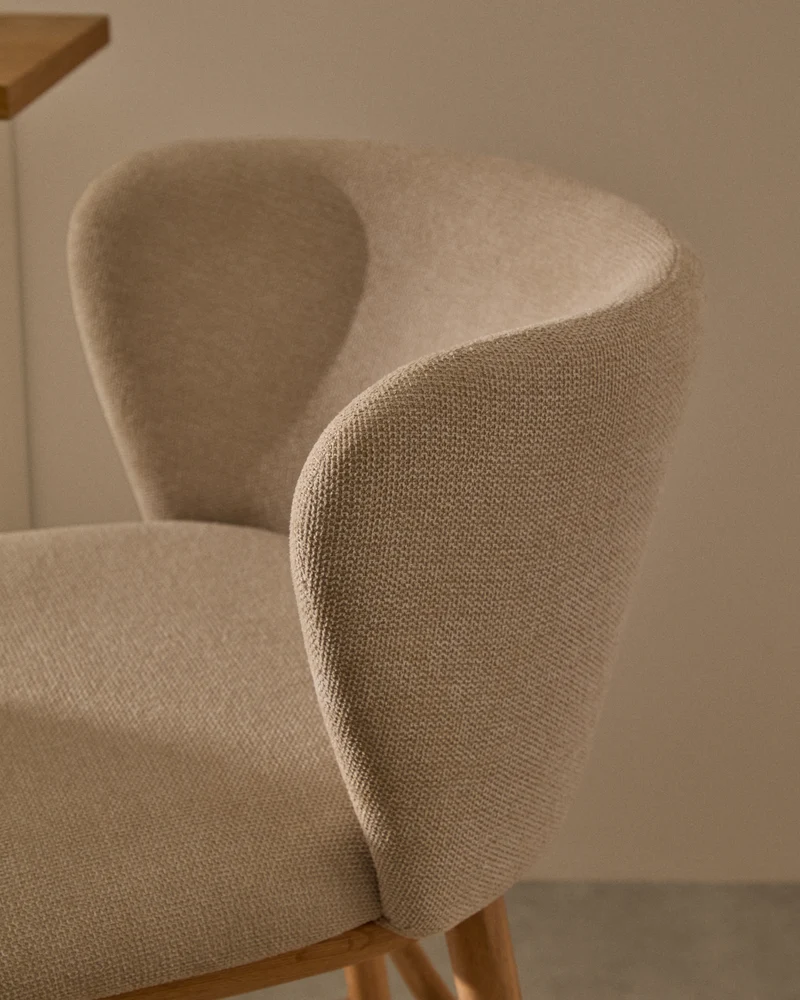 Ciselia stool beige chenille and natural legs 75 cm