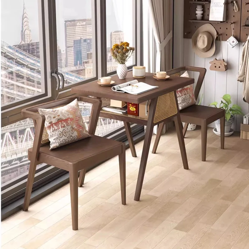 Ensemble table et 2 chaises en bois massif peu encombrant