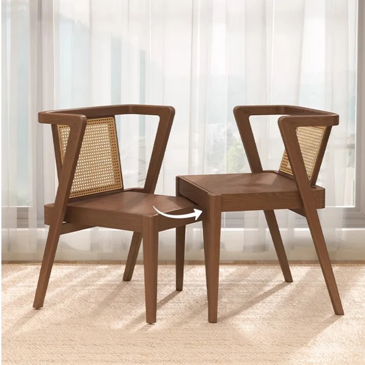 Ensemble table et 2 chaises en bois massif peu encombrant