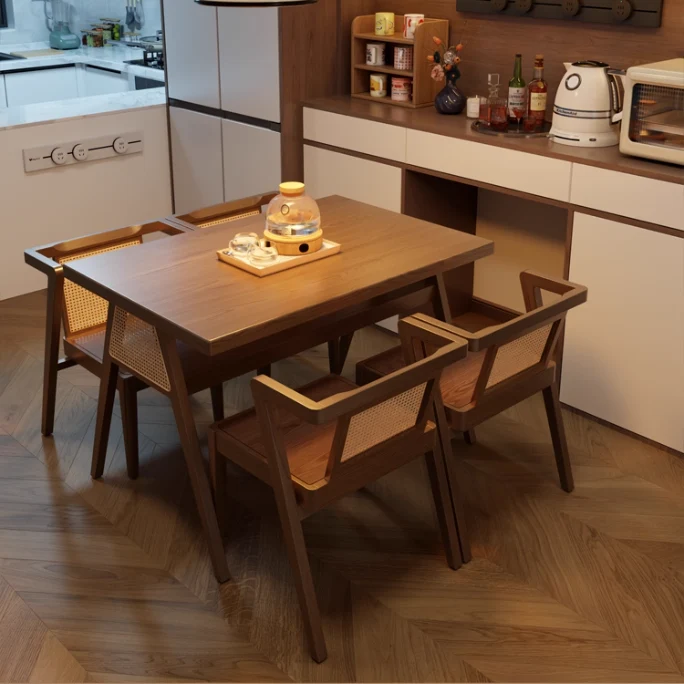 Ensemble table et 2 chaises en bois massif peu encombrant