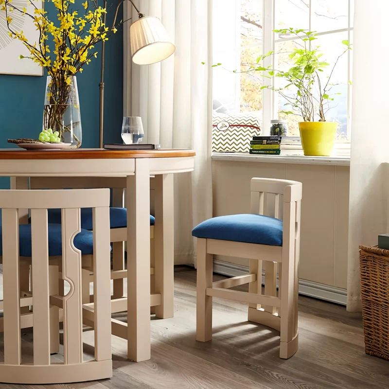 Ensemble table et 4 chaises gigognes rondes en bois massif, peu encombrantes
