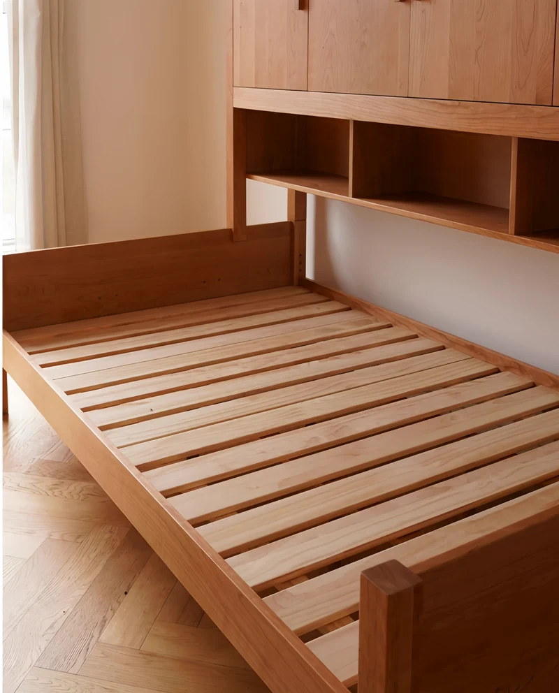 Lit multifonctionnel moderne de style Japandi en bois de cerisier massif avec rangement intégré et lit gigogne.