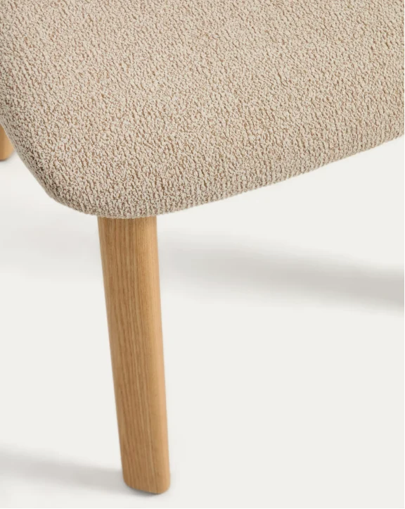 Meila chair in beige chenille with legs in natural finish