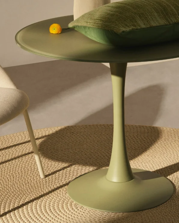Round Vedira table in glass and green steel