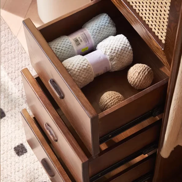 Armoire en bois de frêne massif tressé en rotin avec porte-manteau et tiroirs