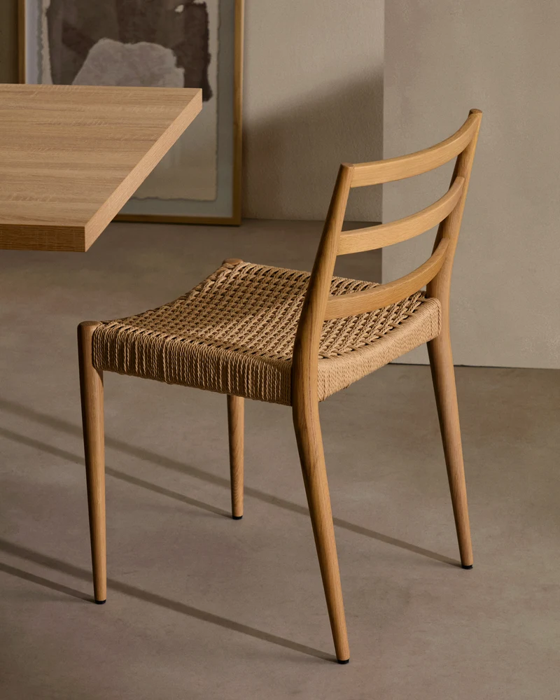 Analy chair in solid oak with natural finish and rope seat
