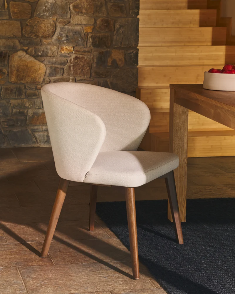 Darice chair in beige chenille and solid beech wood in a natural finish