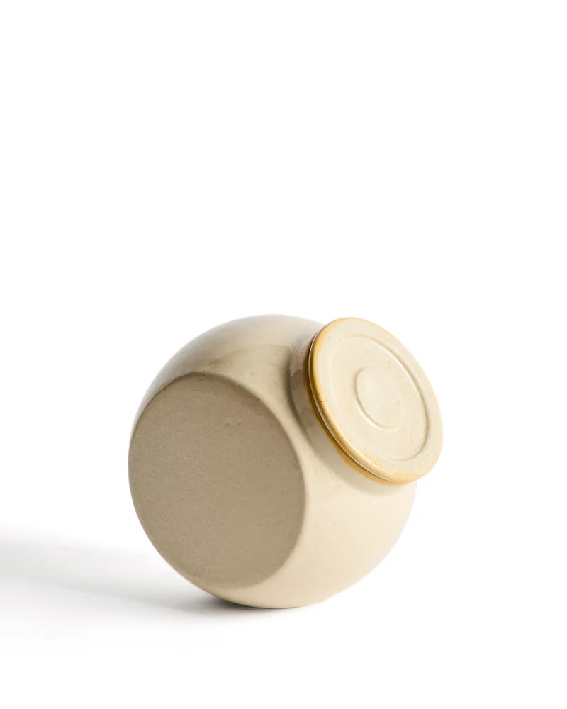 Belor white ceramic pot 17cm