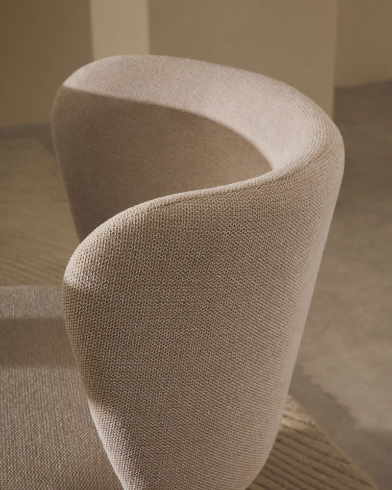 Ciselia chair in beige chenille and beige legs