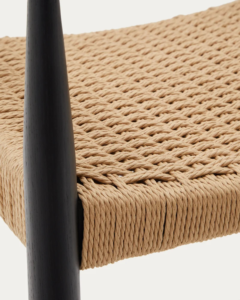 Analy chair with armrests in solid oak wood in a black finish and rope cord seat