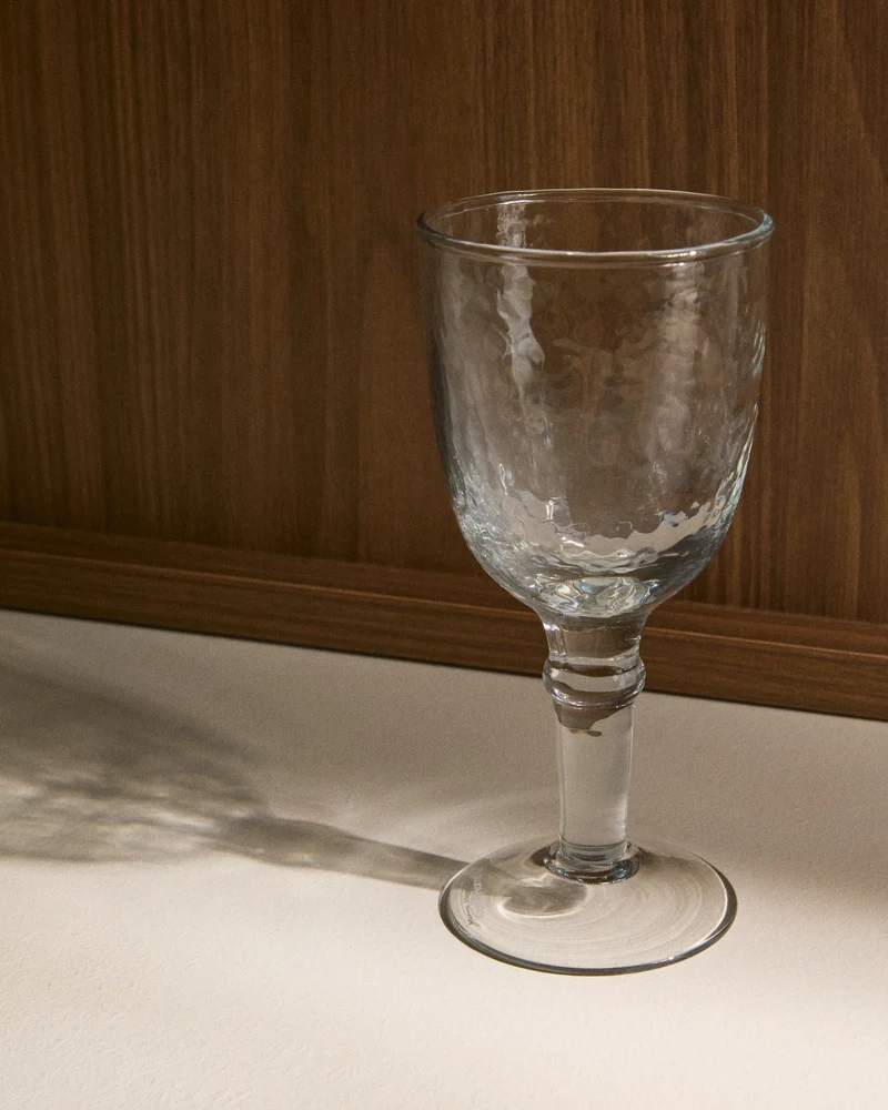 Vinea wine glass made of transparent recycled glass