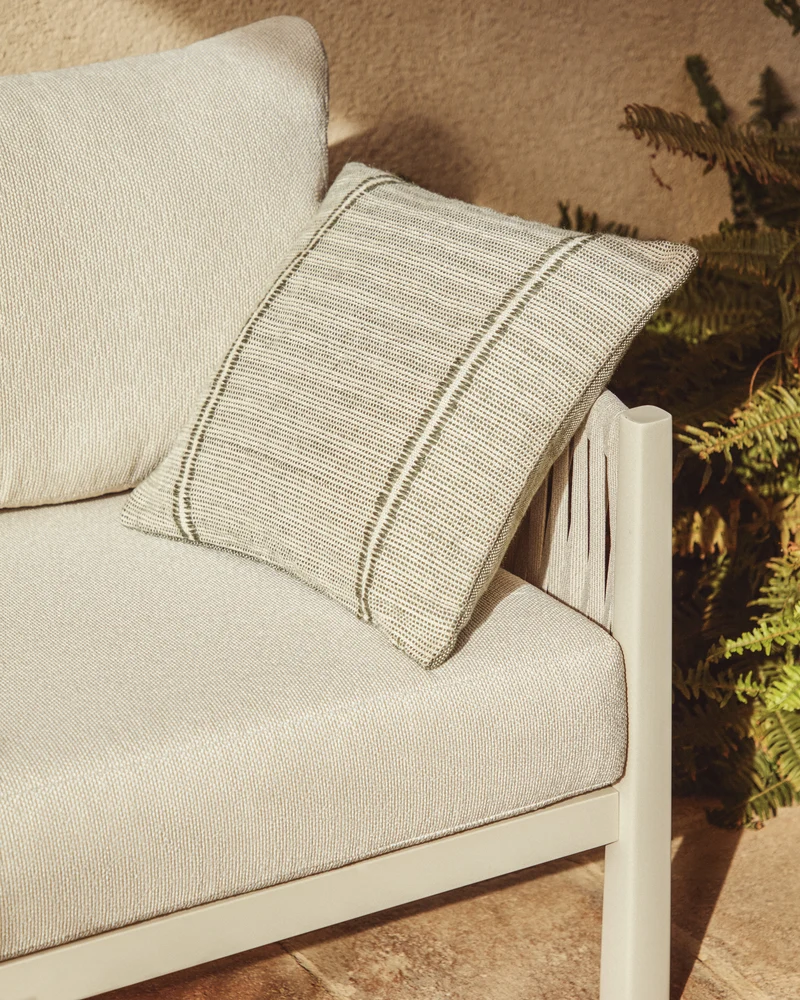 Drati green cushion cover