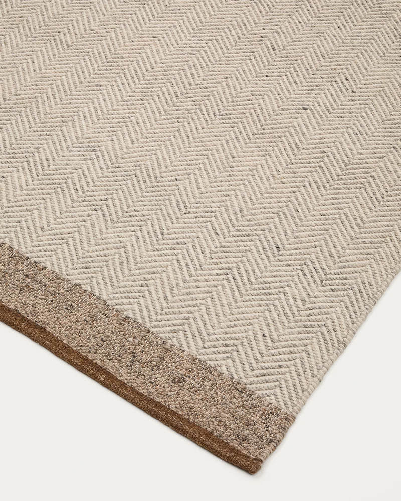 Nifelia Beige Rug