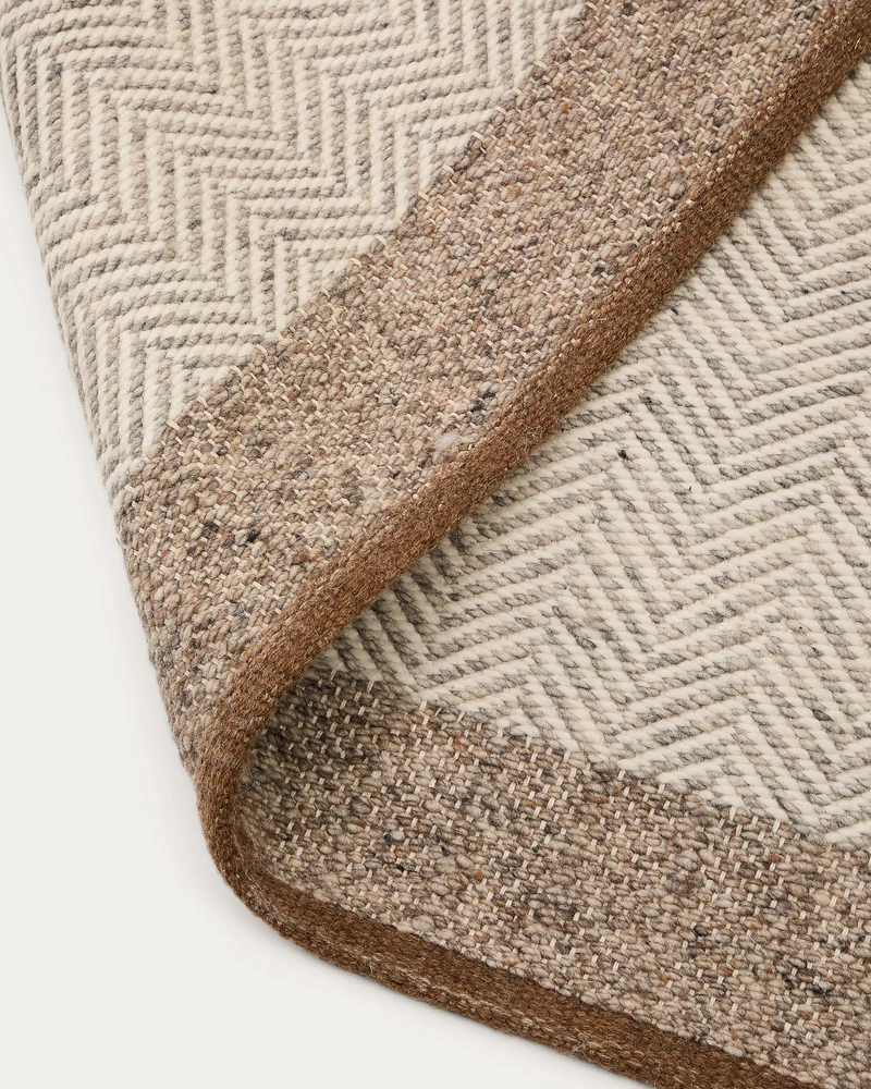 Nifelia Beige Rug