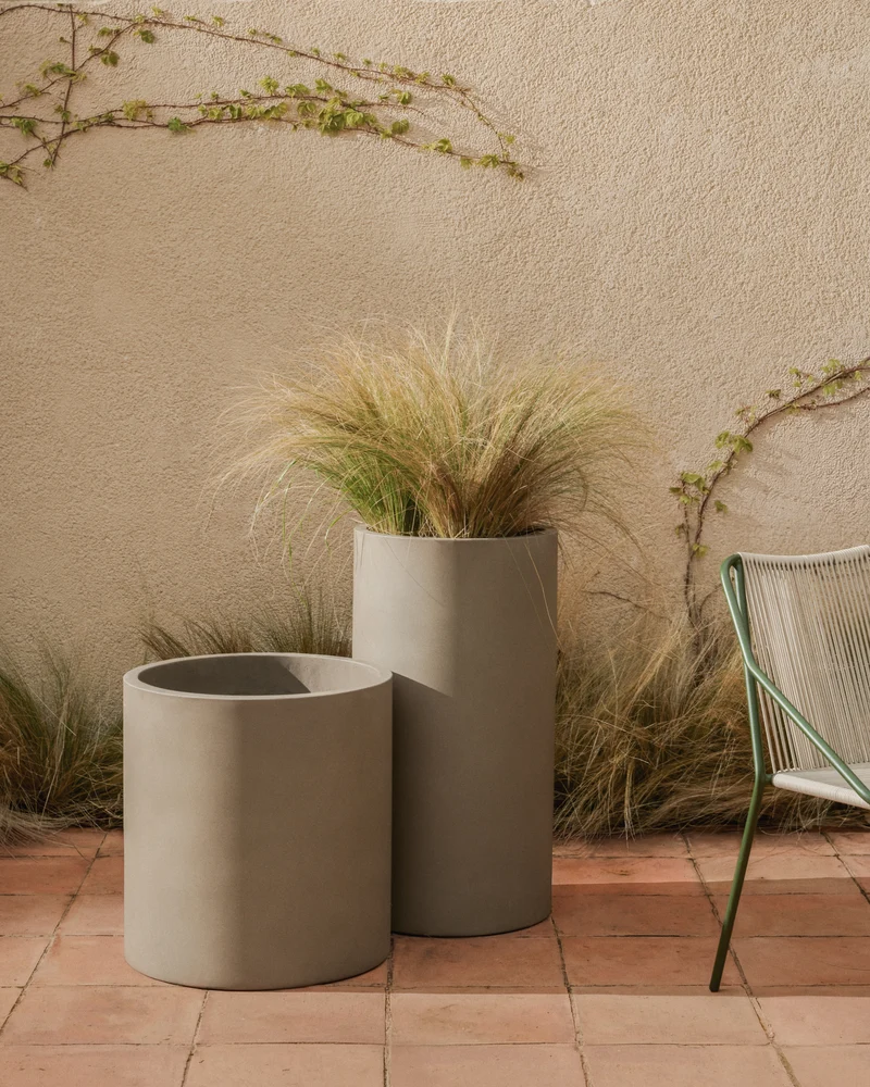 Aiguablava grey cement planter Ø 52cm