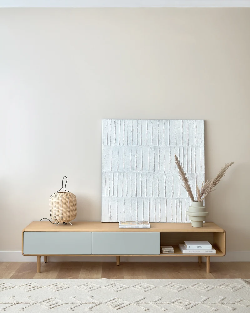 Anielle TV stand
