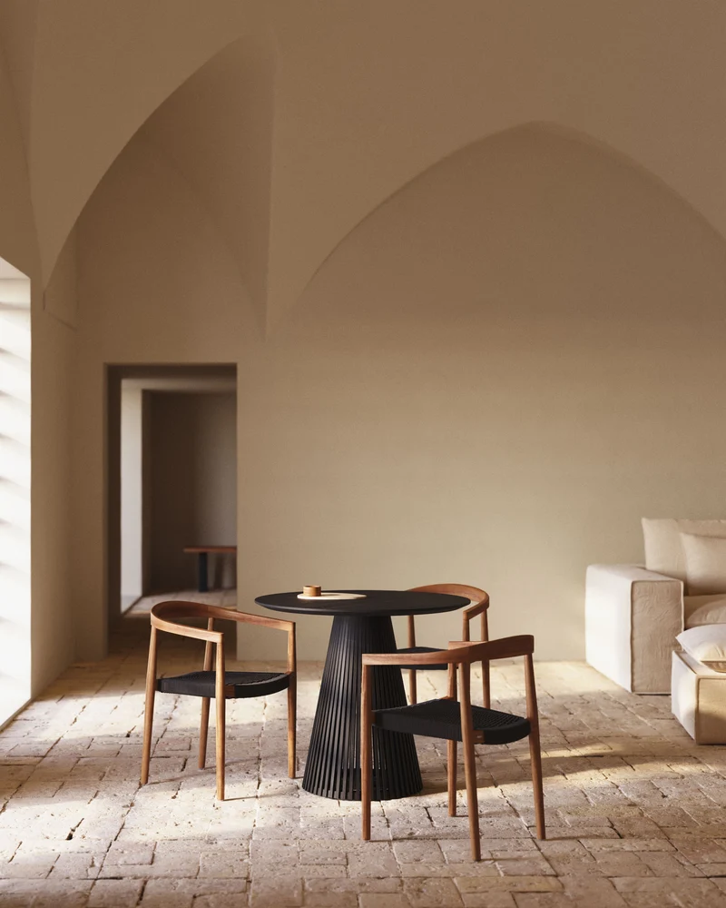 Jeanette Round Table - Black