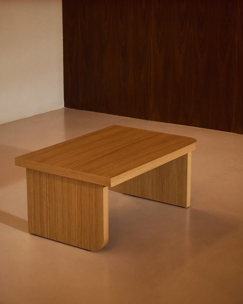 Oaq coffee table