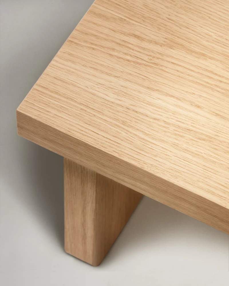 Oaq coffee table