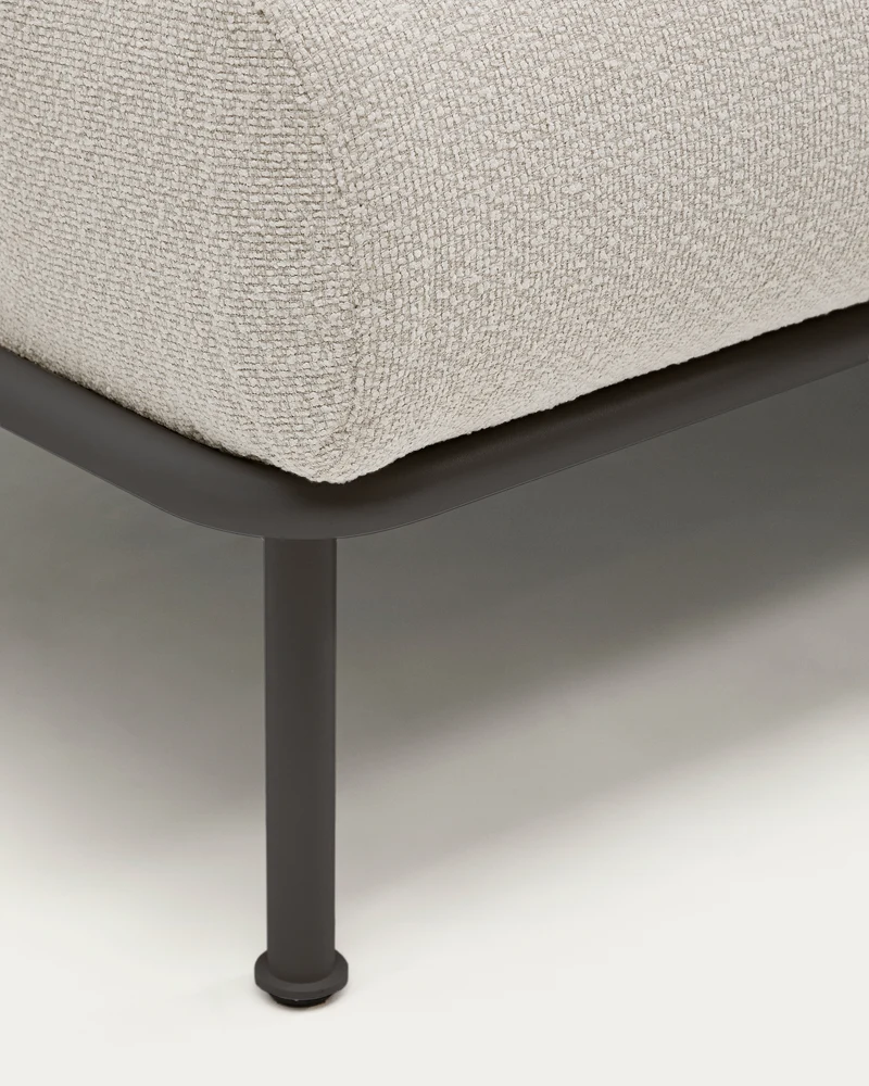 Aurum 2-seater sofa in ecru chenille with reclining headrest and matte grey metal base 214 cm FSC Mix Credit