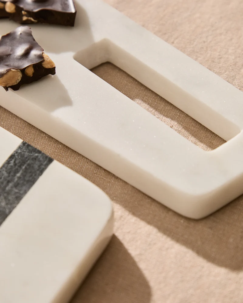 Nira serving board