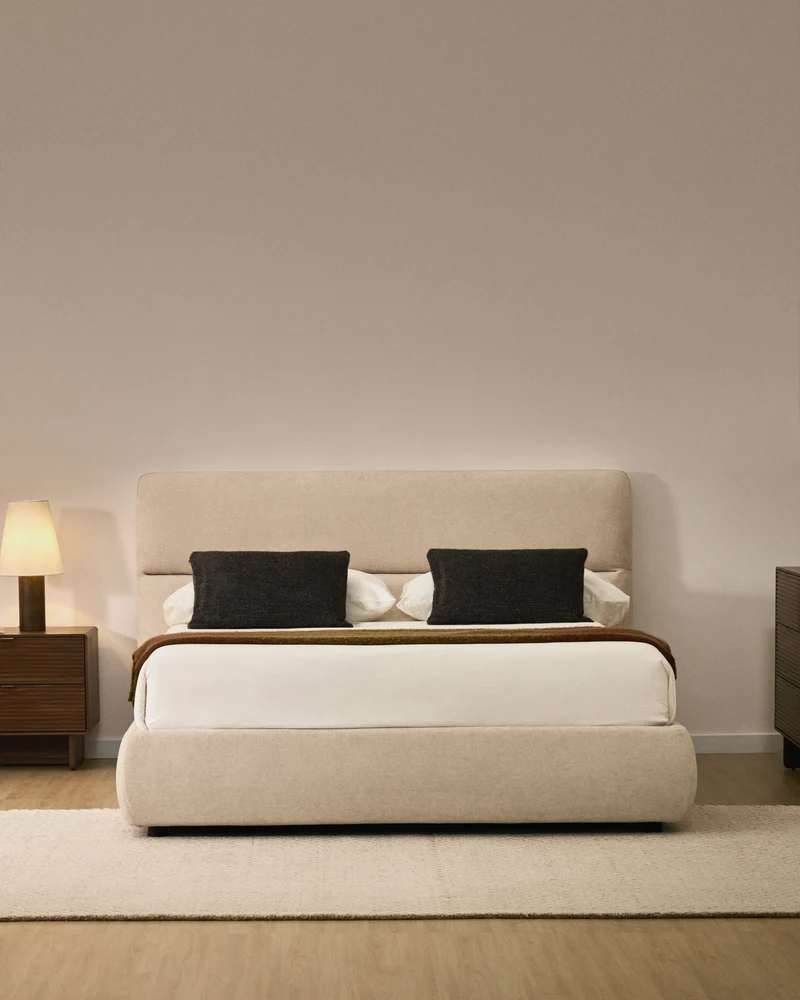Dafra beige chenille removable-cover bed with ottoman base for 160 x 200 cm mattress