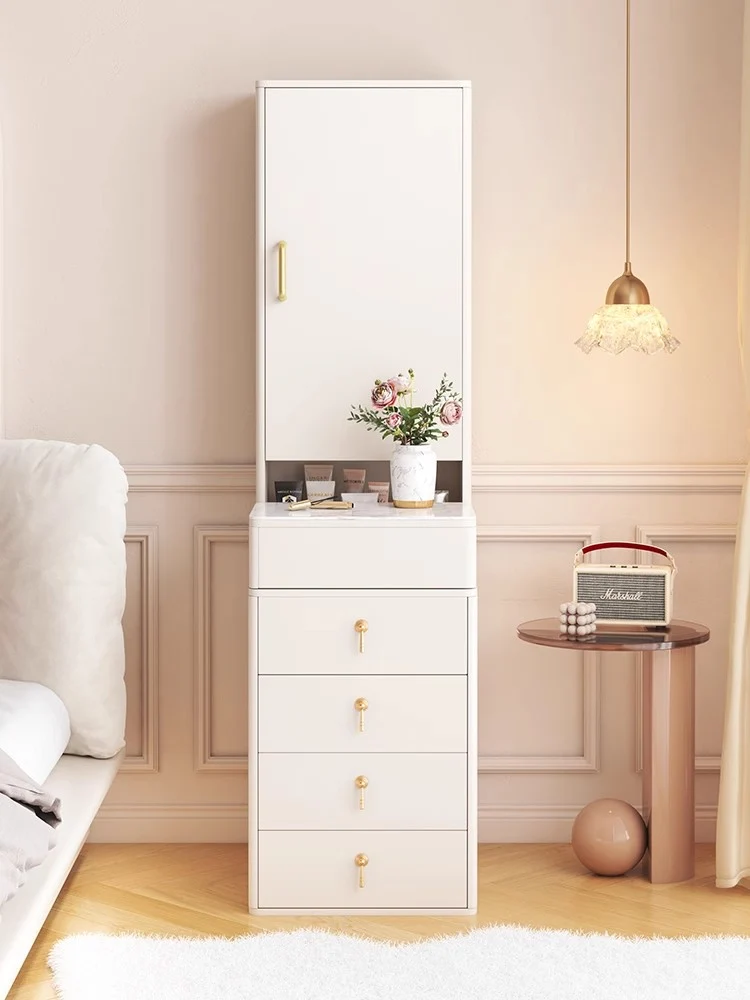 Coiffeuse nordique avec miroir intégral et tiroirs