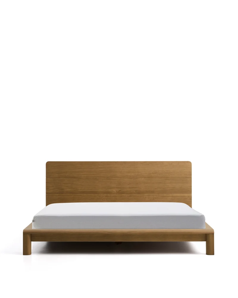 Arelida bed made of oak veneer and solid oak wood with light brown finish for 180 x 200 cm mattress FSC Mix Credit