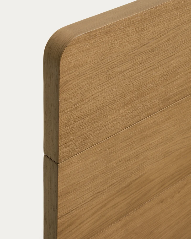 Arelida bed made of oak veneer and solid oak wood with light brown finish for 180 x 200 cm mattress FSC Mix Credit