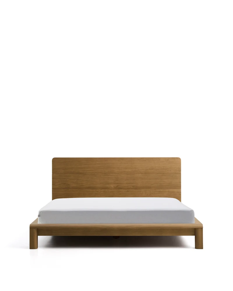 Arelida bed made of oak veneer and solid oak wood with light brown finish for 160 x 200 cm mattress FSC Mix Credit