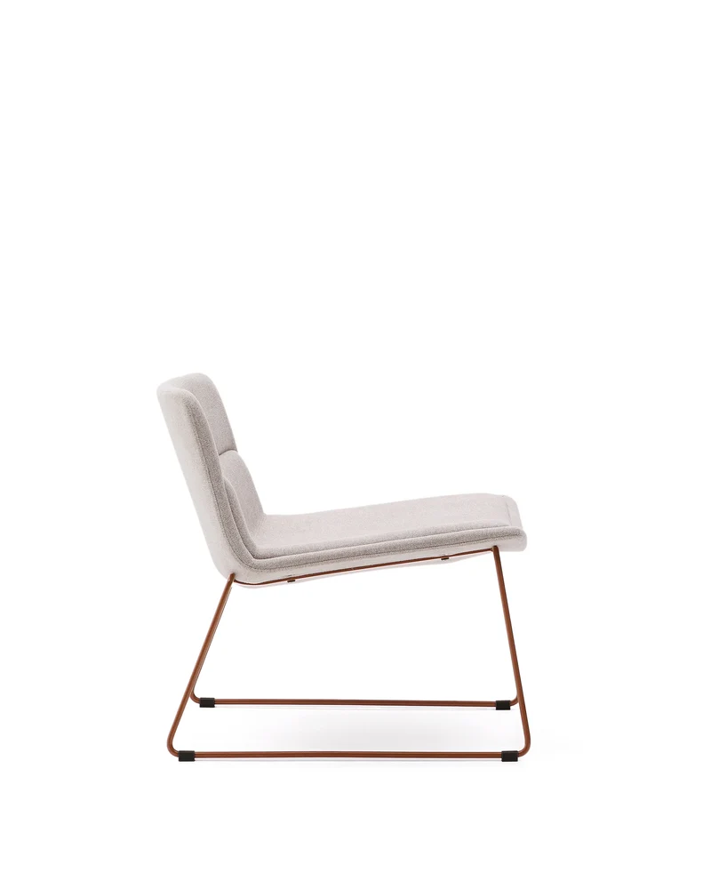 Zahara beige armchair with steel legs and terracotta finish