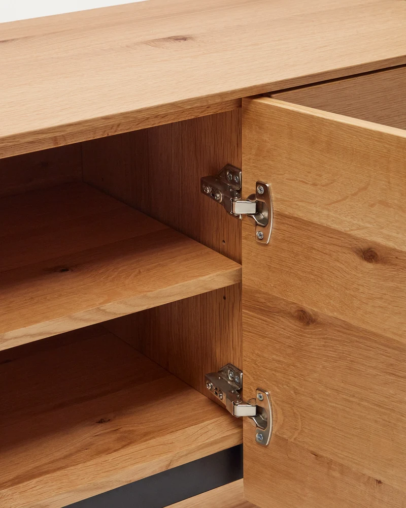 Alguema sideboard with 3 doors in oak veneer with natural finish, 151 x 73 cm