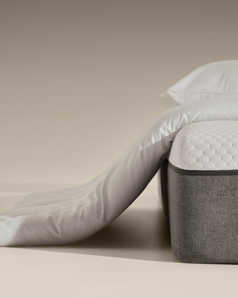 Atra 190gsm down and feather duvet for 180cm bed made in Spain
