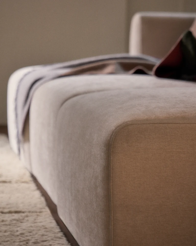 Lares sofa with motorised seats & reclining headrest - Beige Chenille