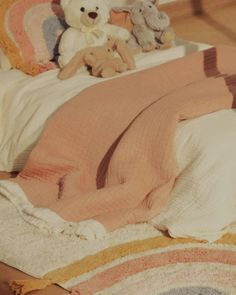 Nafine muslin blanket with two-toned fringe 130 x 170 cm