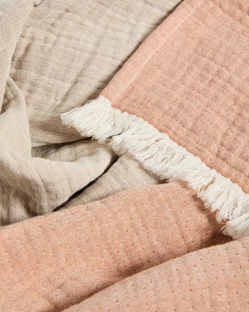 Nafine muslin blanket with two-toned fringe 130 x 170 cm