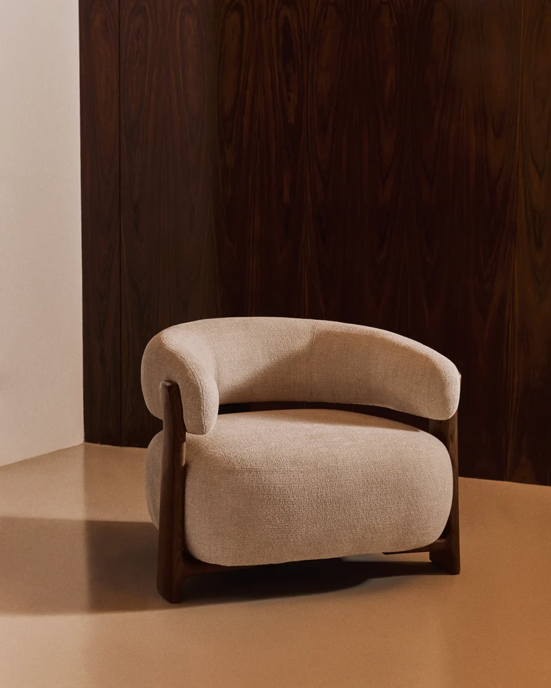 Granite beige chenille armchair with solid ash wood legs in a walnut finish FSC 100%