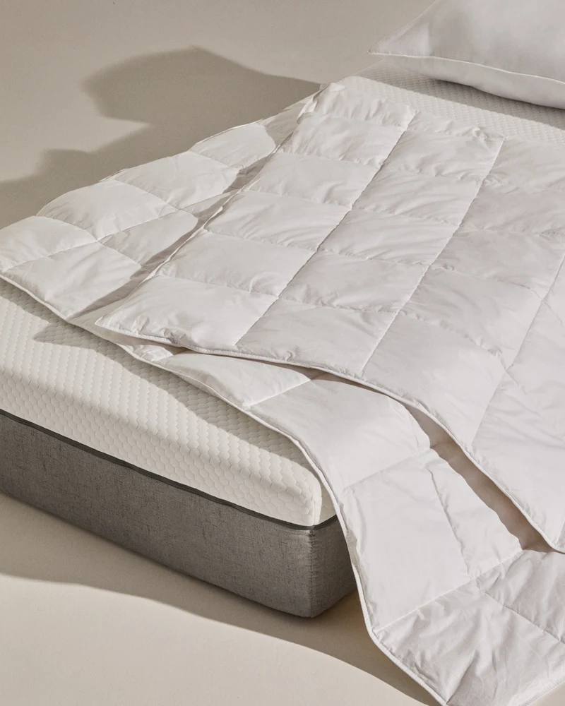 Atra 190gsm down and feather duvet for 80/90cm bed made in Spain