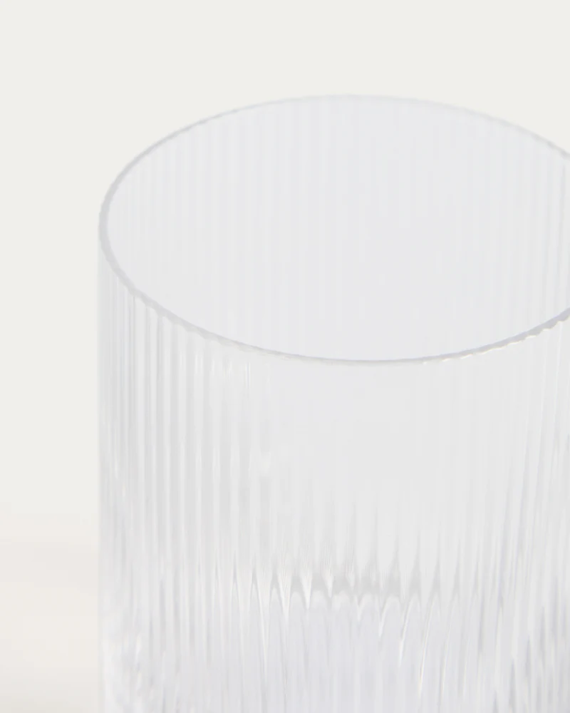 Eluria Glass
