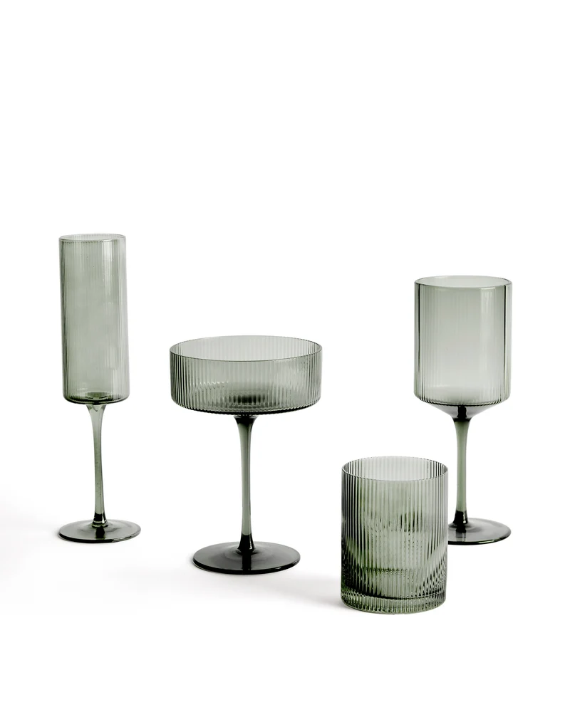 Eluria Glass