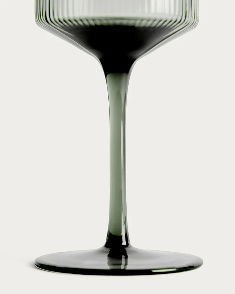 Eluria Wine Glass